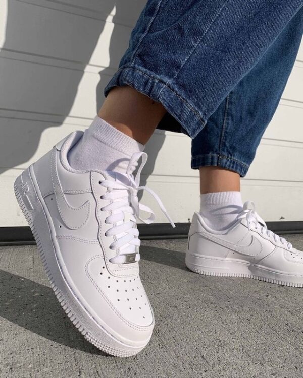 1736461856WhatsApp Image 2025-01-07 at 5.45.42 PM TENIS NIKE FORCE ONE CON CAJA UNISEX
