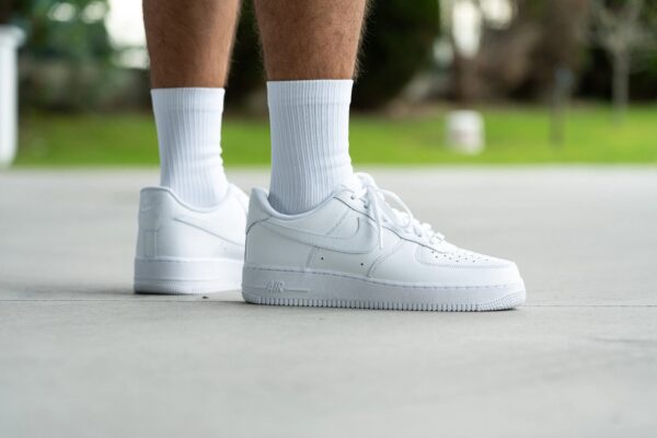 1736461857WhatsApp Image 2025-01-09 at 4.34.33 PM (3) TENIS NIKE FORCE ONE CON CAJA UNISEX