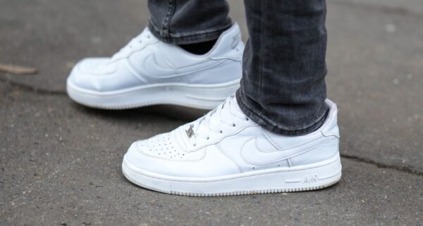 1736461858WhatsApp Image 2025-01-09 at 4.34.33 PM TENIS NIKE FORCE ONE CON CAJA UNISEX